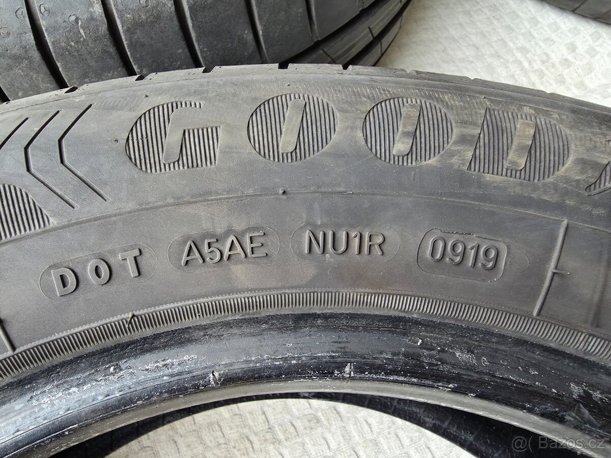 Pneu GoodYear 195/65 R15 - 3