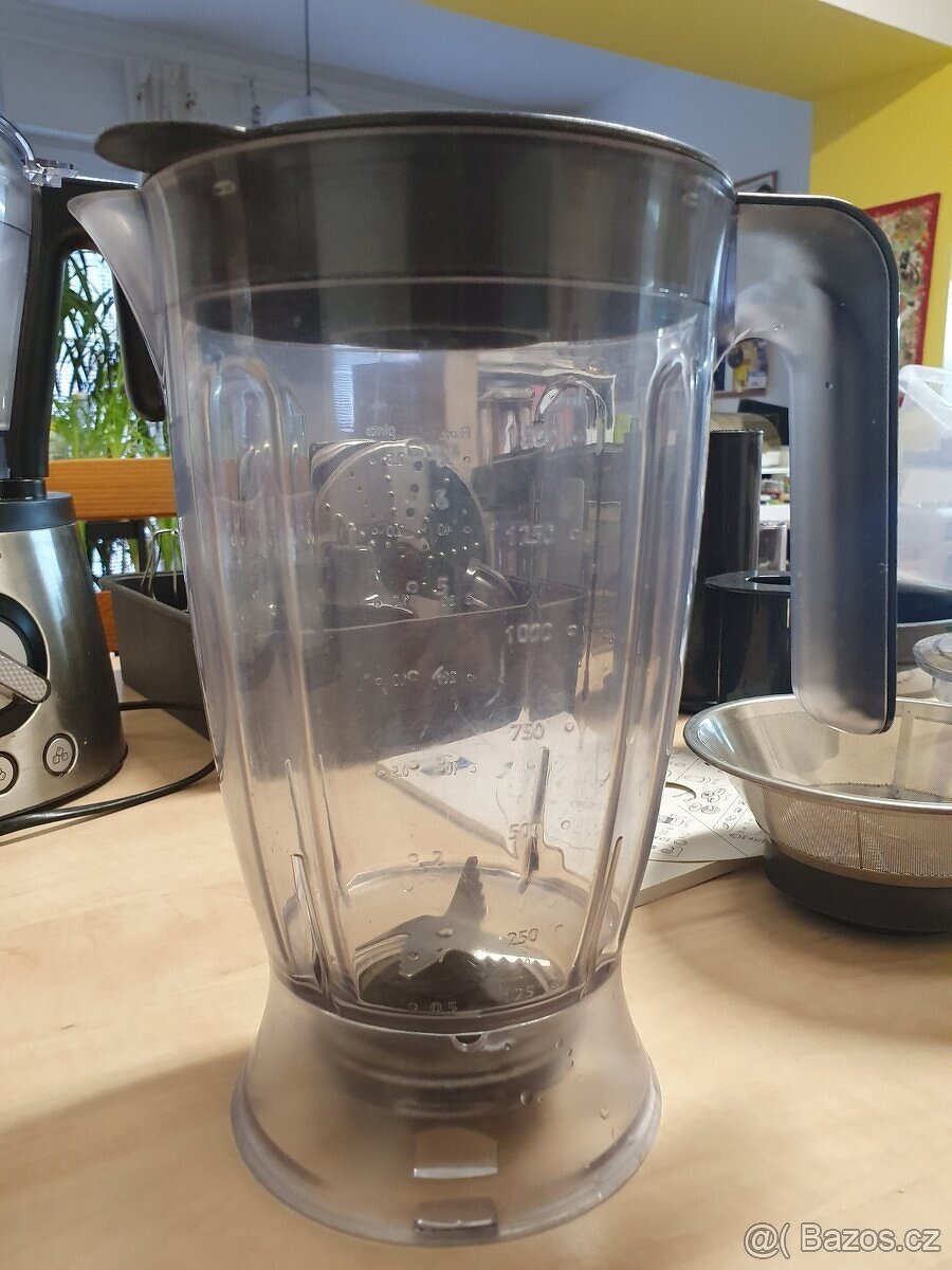 Kuchyňský robot Philips HR 7778 - 3