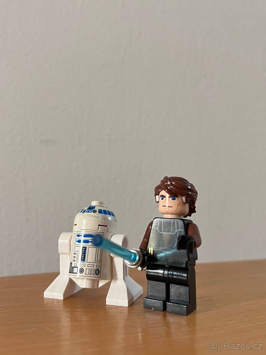 Lego Star Wars 7669 Anakin's Starfighter - 3