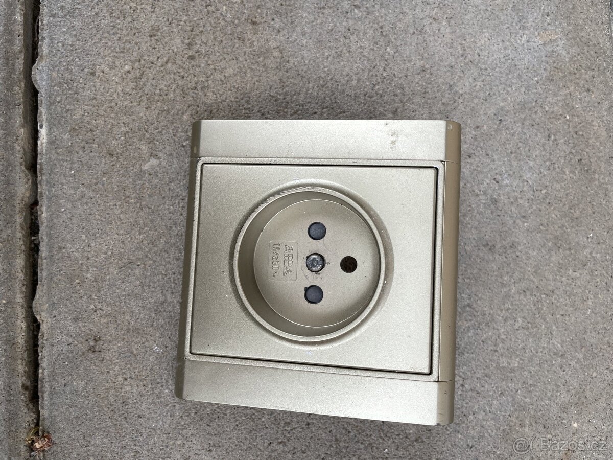 Zásuvka Champagne - 3