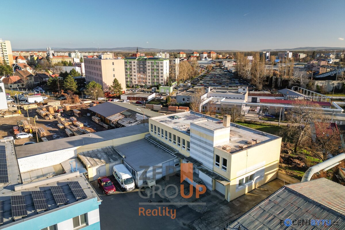 Pronájem komerčních prostorů o rozloze 600 m², ulice Velkomo - 3