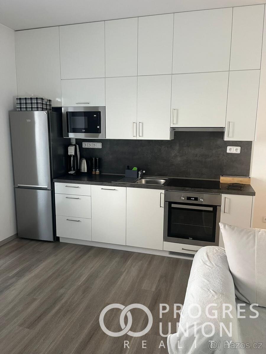 Pronájem bytu 2 kk, 54 m2, novostavba EDEN Rožnov - 3