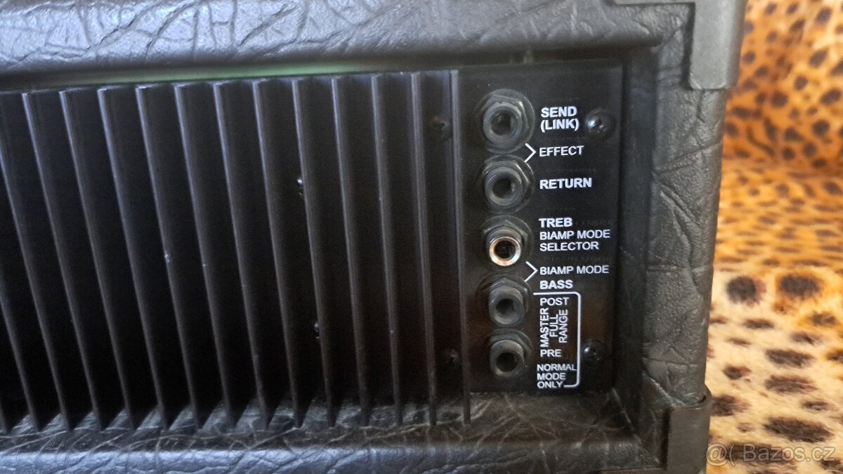 Basový aparát Kevin IPS300, 300W do 4 ohm - 3