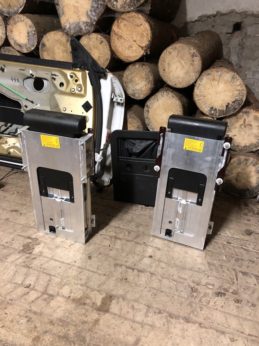 Prodam nahradni dily audi A4 B6 cabrio 1,8 T - 3