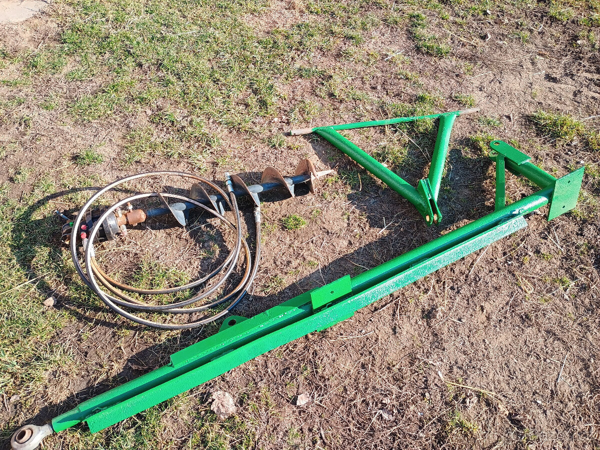 Hydraulický zemní půdní vrták za traktor - 3