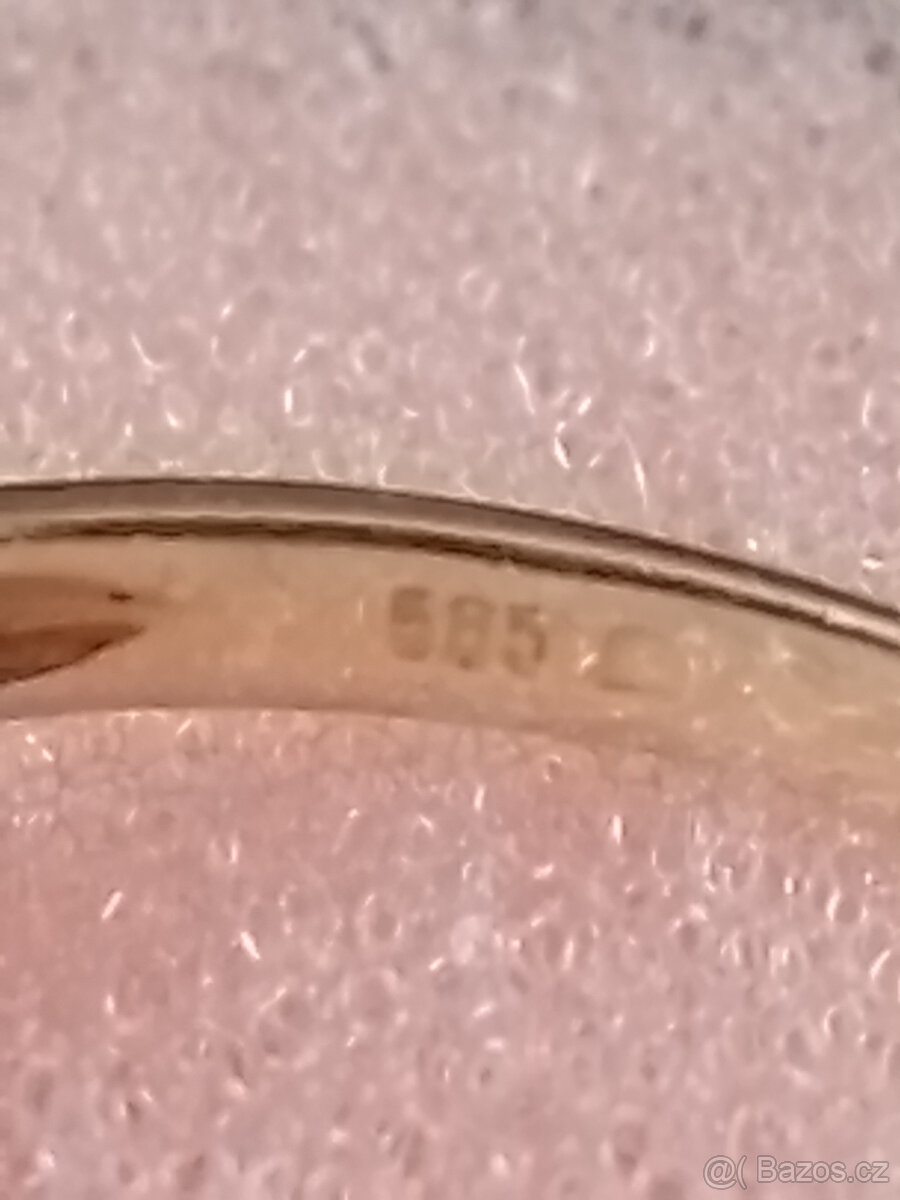 Prstýnek s diamantem 585/1000 - 3