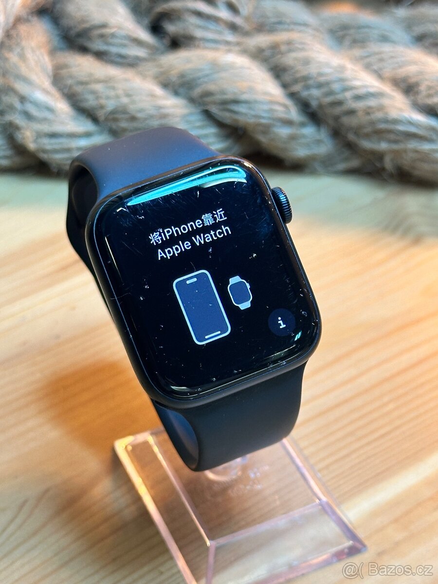 Apple Watch SE 44mm - 3
