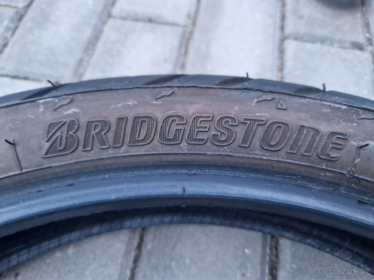 Moto pneu Bridgestone - 3