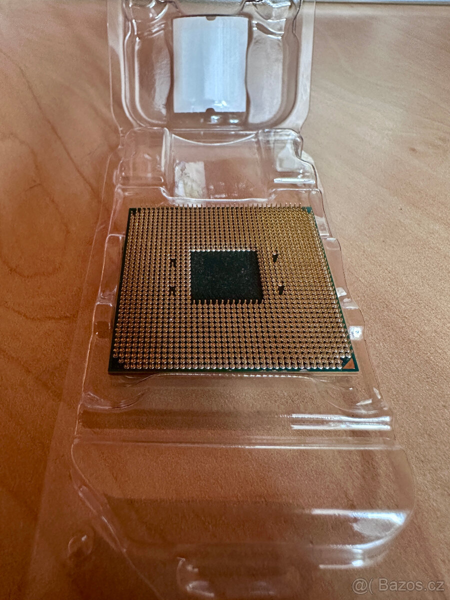 Procesor AMD Ryzen 7 3700X - 3