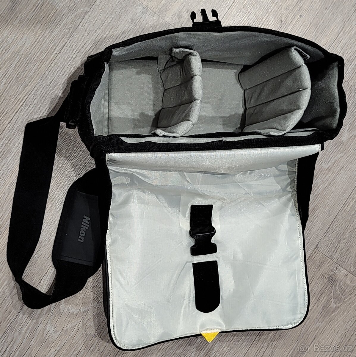 Brašna Nikon CF-EU08 SLR - 3