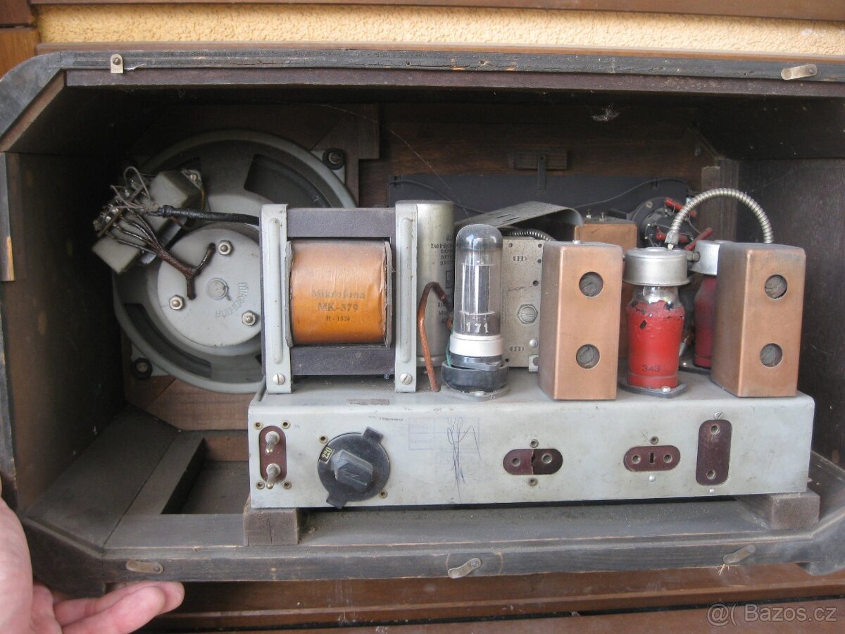 lampové rádio MIKROFONA MK379 - rok 1939 - 3