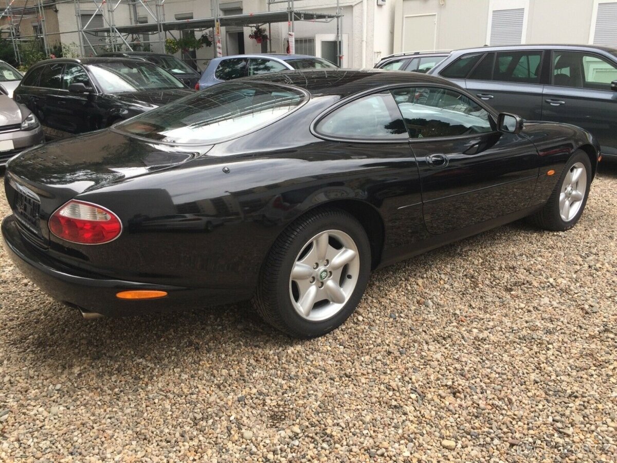 JAGUAR XK8 4,0 209kw 11/2000 - 3