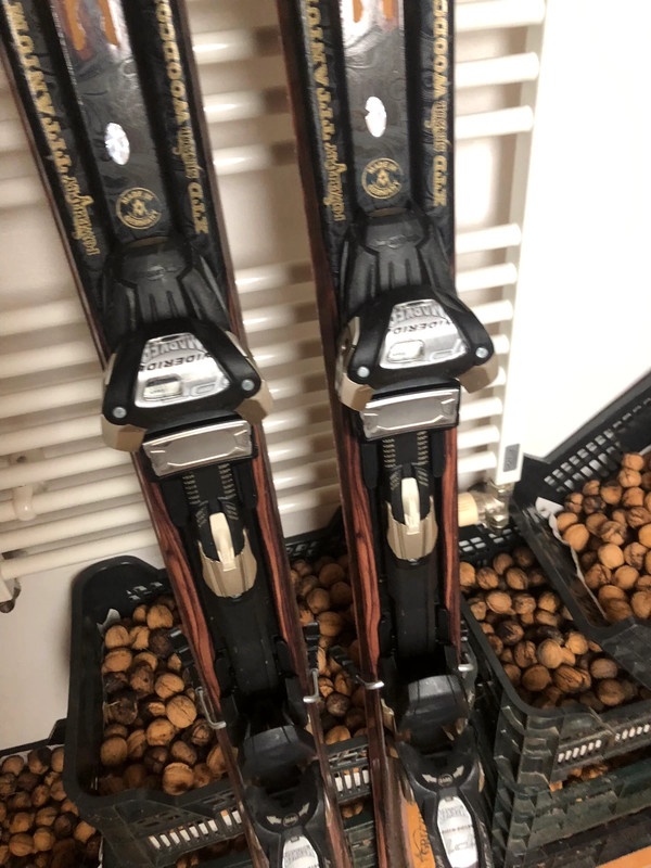 Carvingové sjezdové lyže Volkl Grizly 177cm - 3