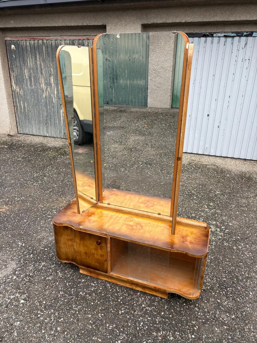 Retro toaletka se zrcadlem - 3