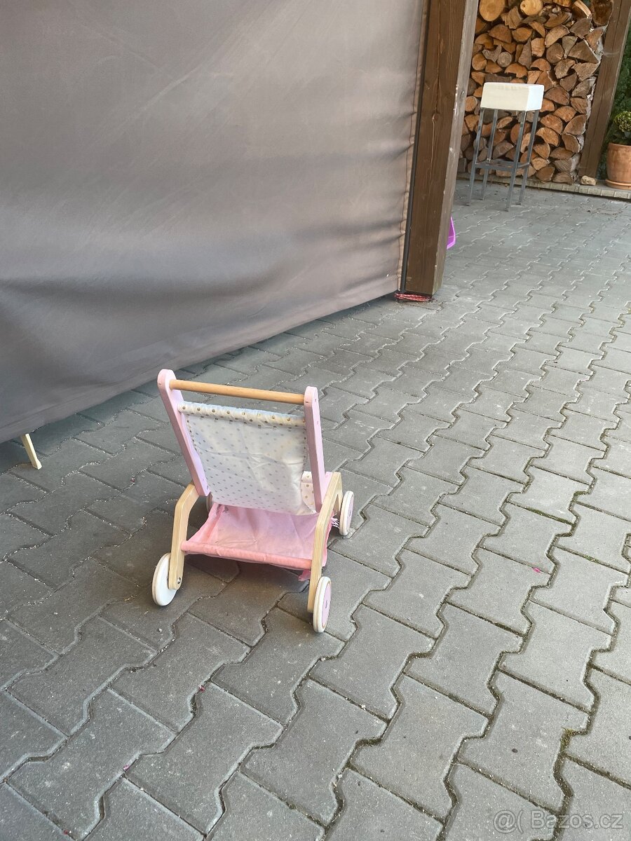 Dřevěný kočárek - 3