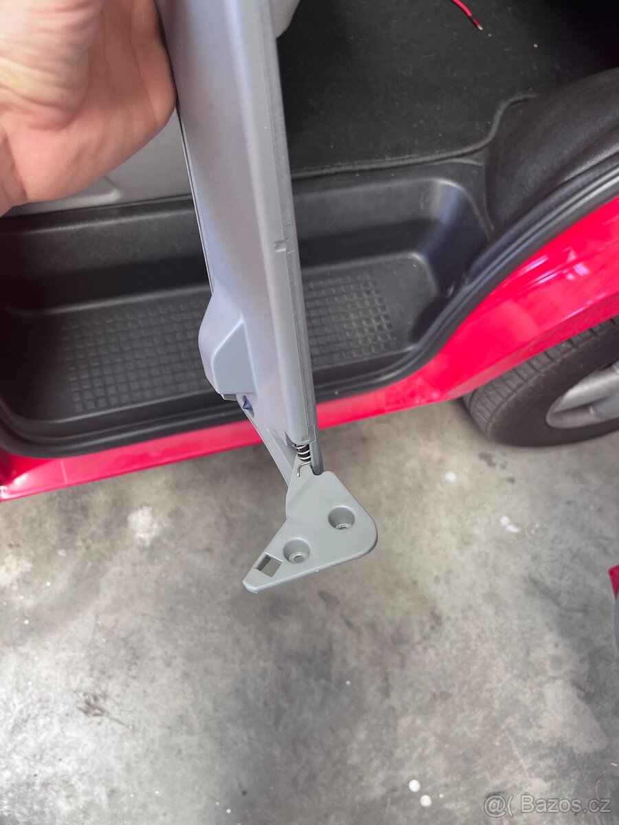 Vw T4 zamykací přihrádka - 3