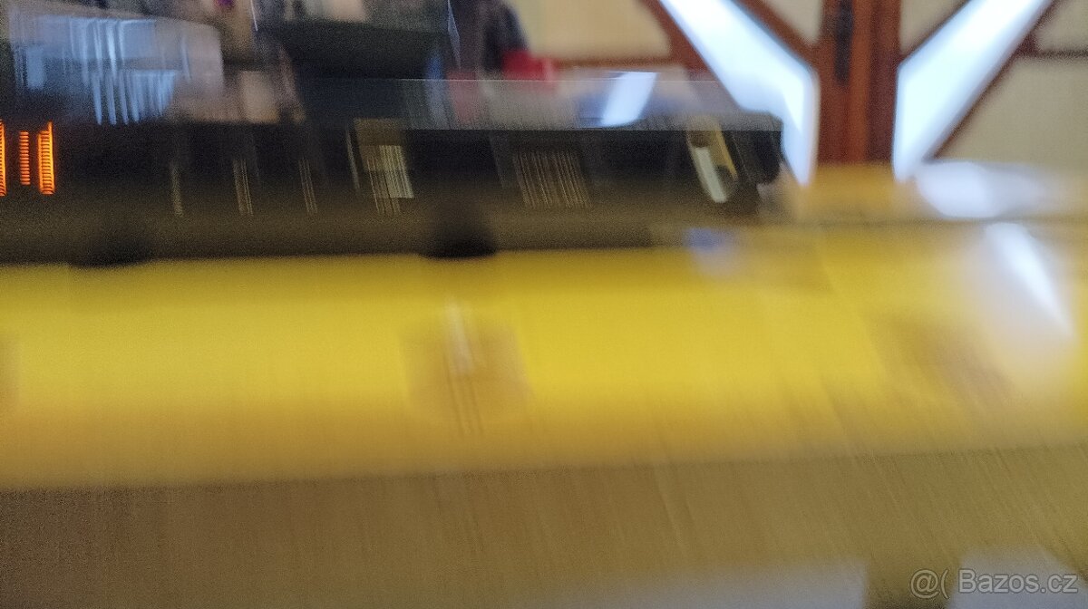 DVD přehrávač+ dálkový ovladač. - 3