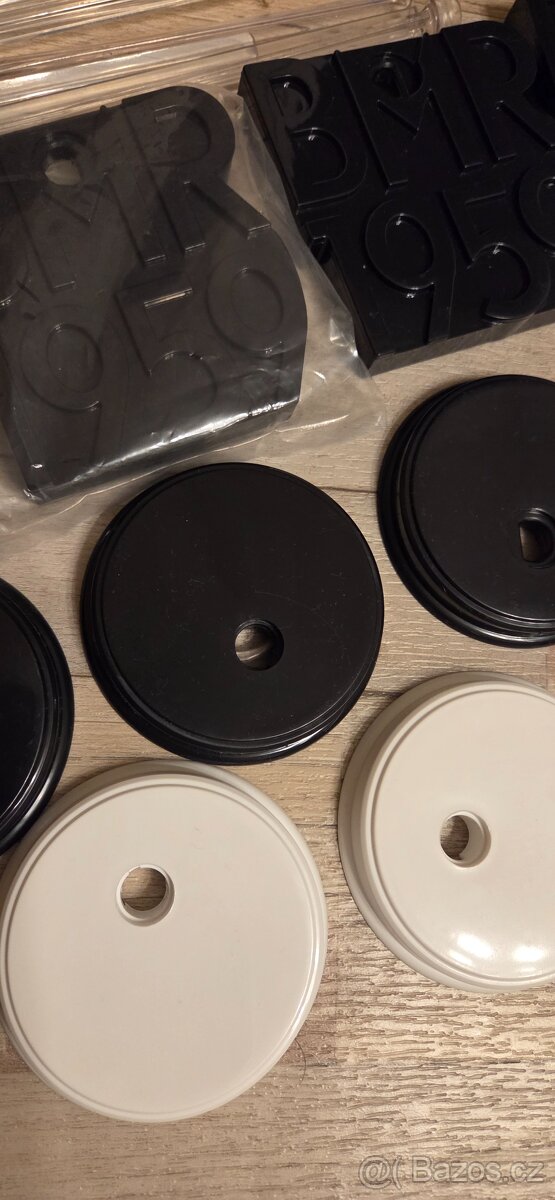 Stojánky od panenek Barbie - 3