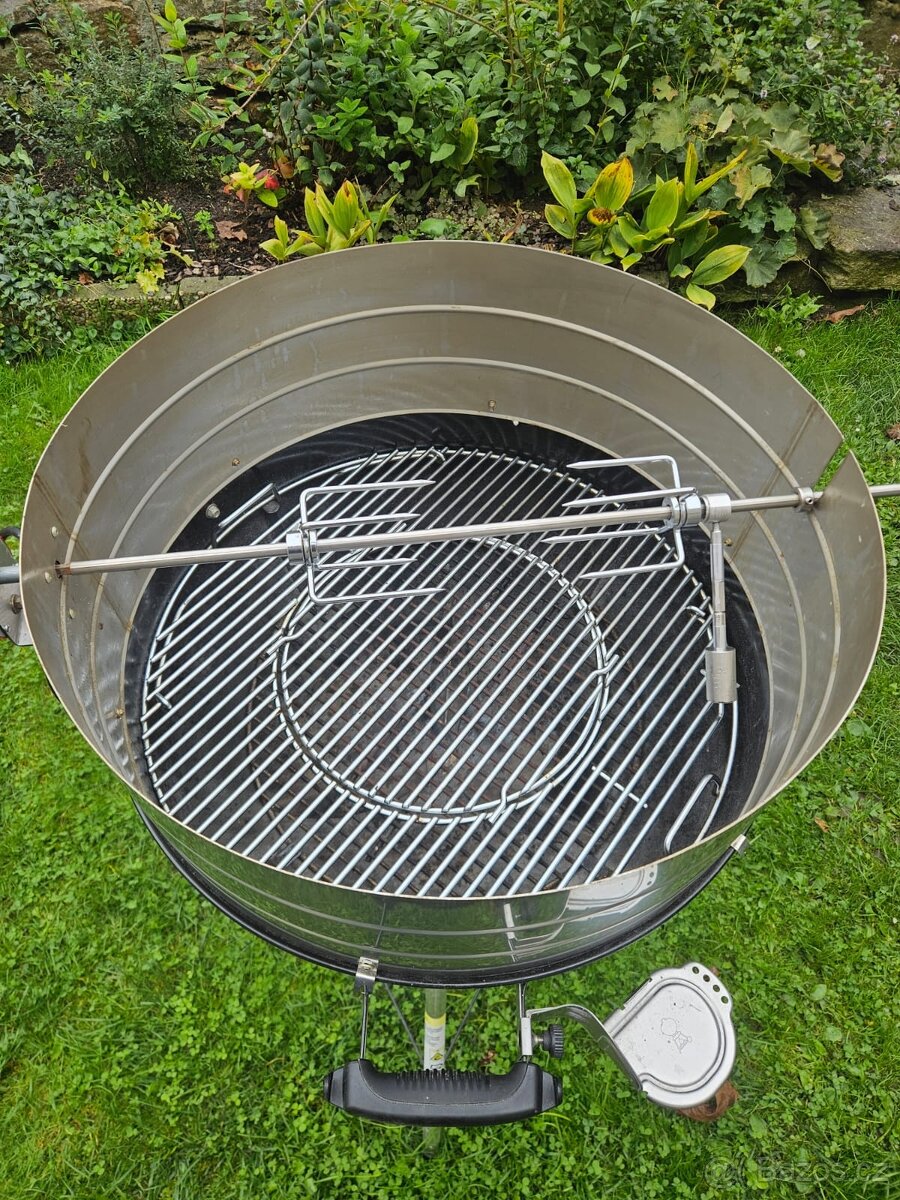 Gril Weber c 5750 s nástavcem - 3
