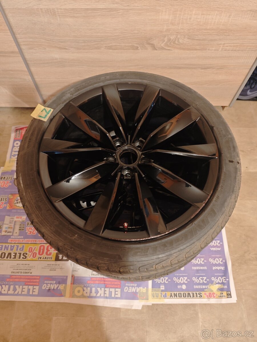 VW Arteon Chennai Alu kola 5x112 R19 ET40 +letní pneu - 3