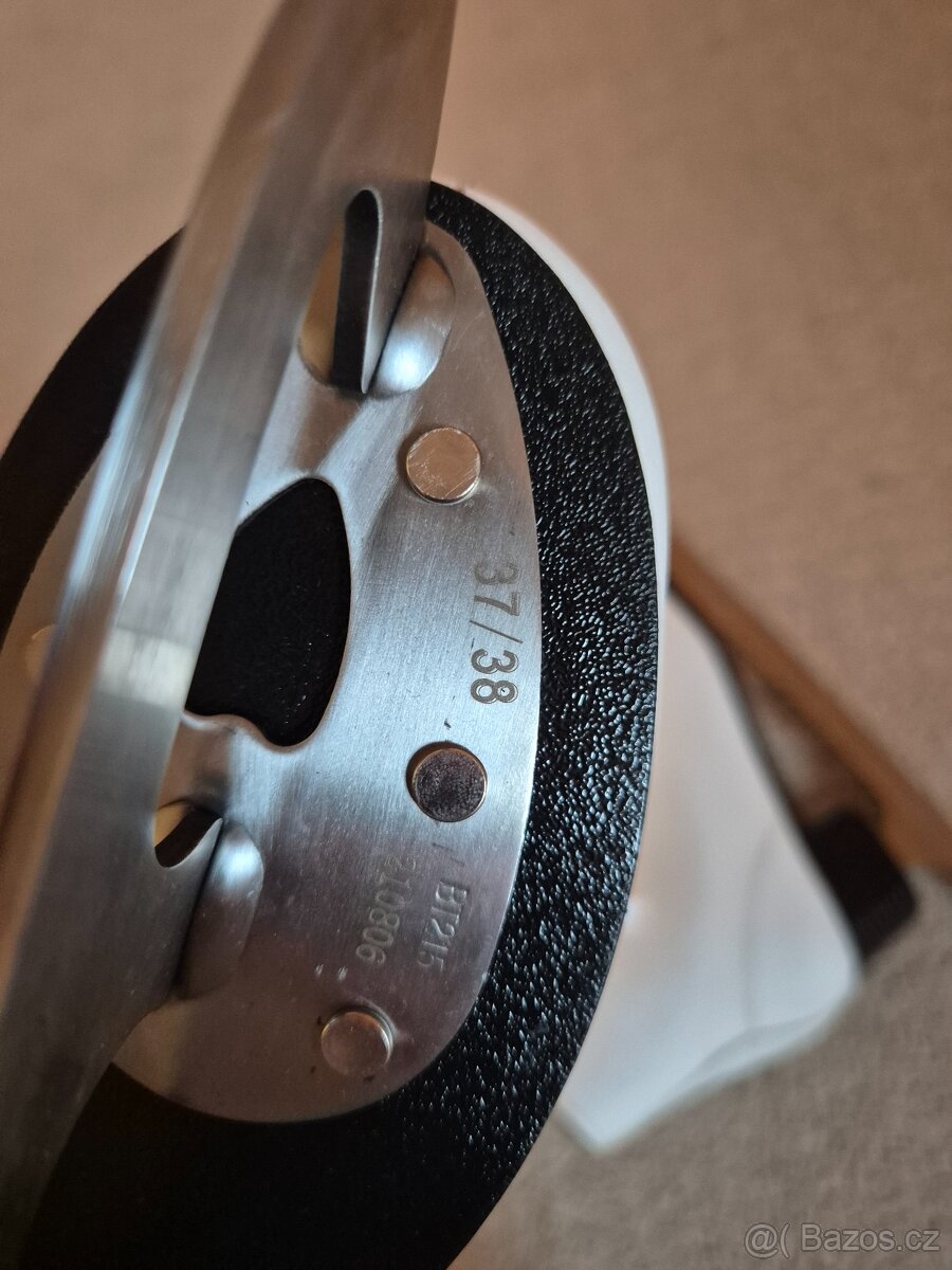 Damske divci brusle 37 - 38 - 3