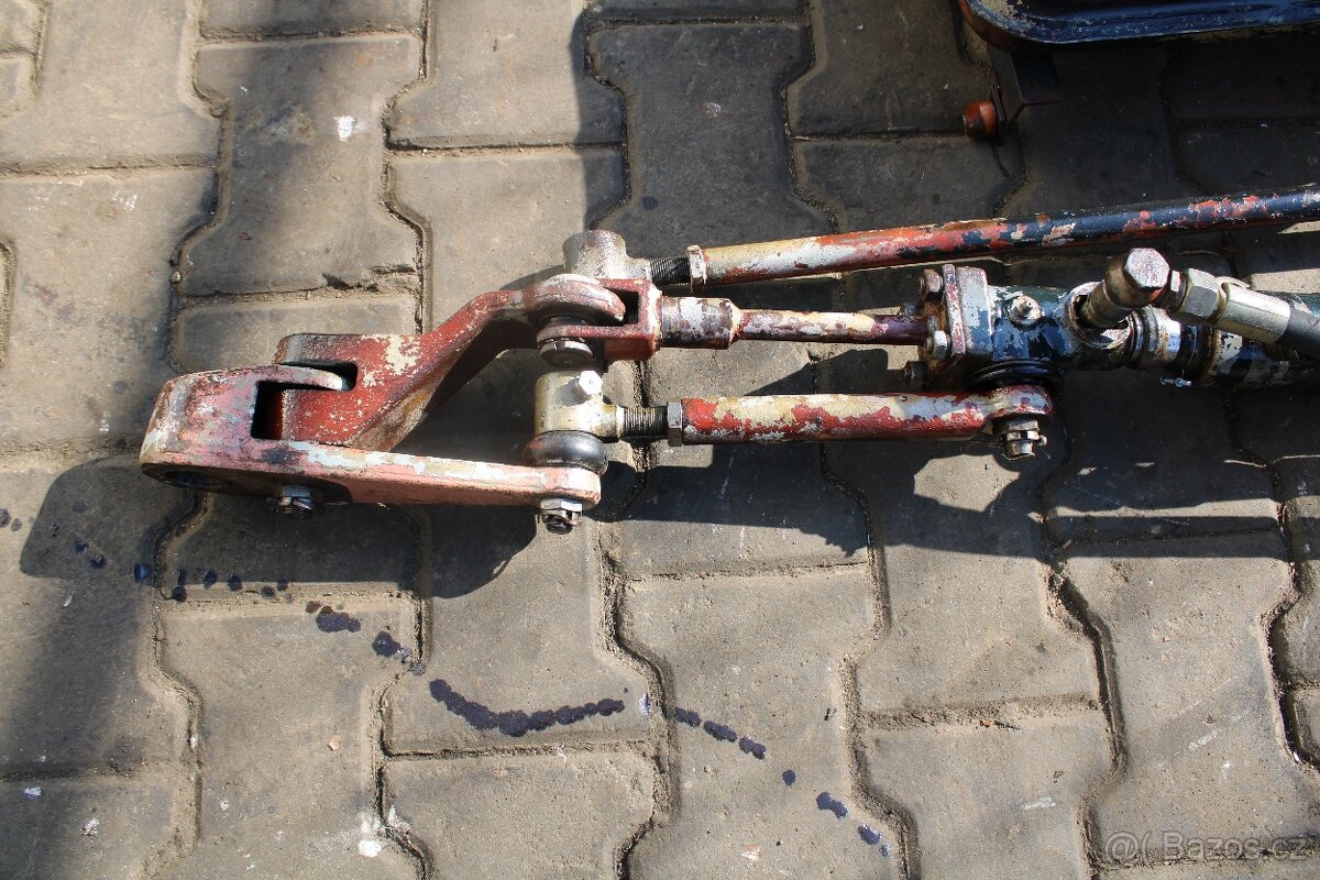 Zetor 6911 posilovač řízení - 3