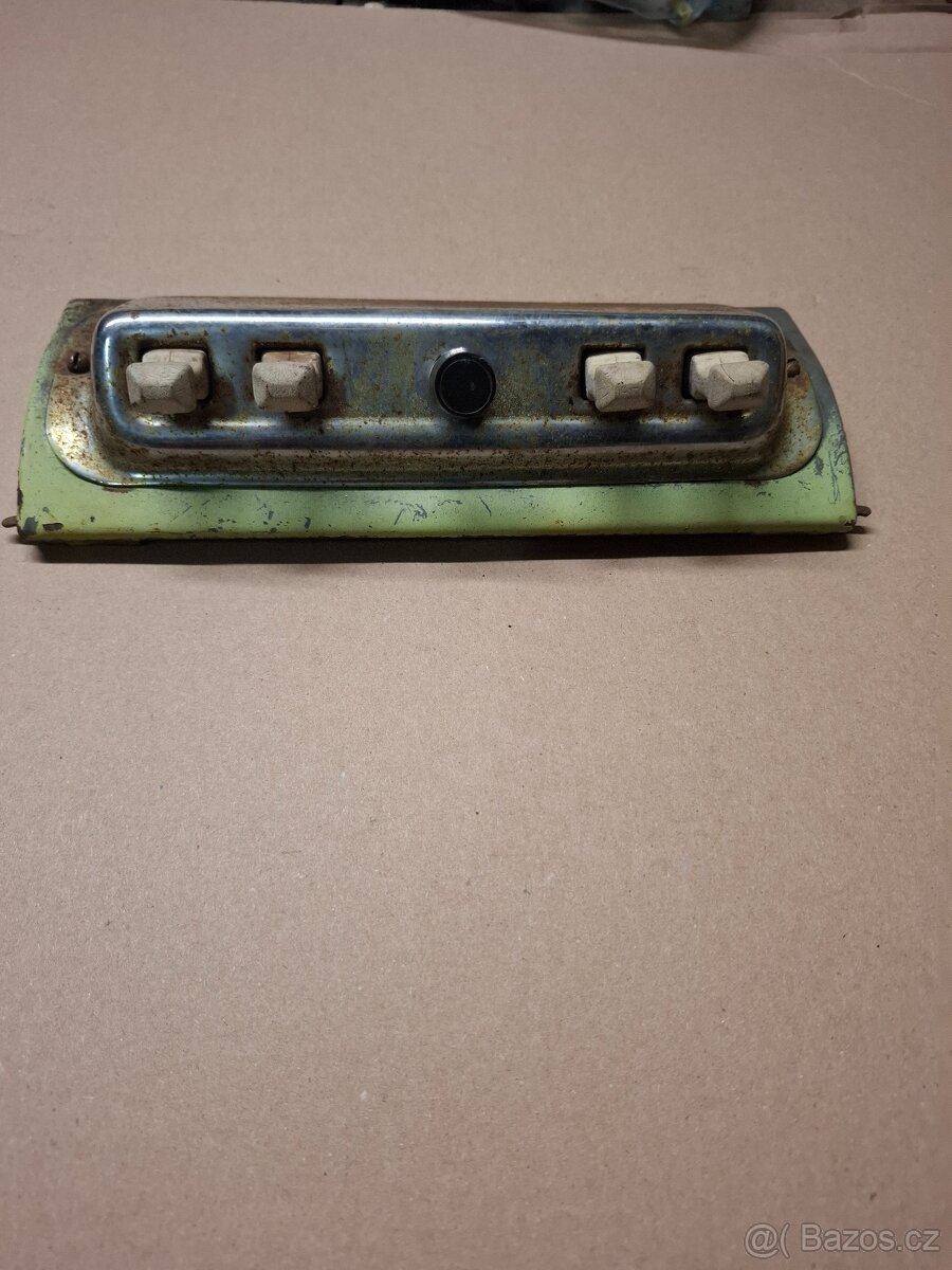Panel s přepínači ŠKODA Spartak - 3