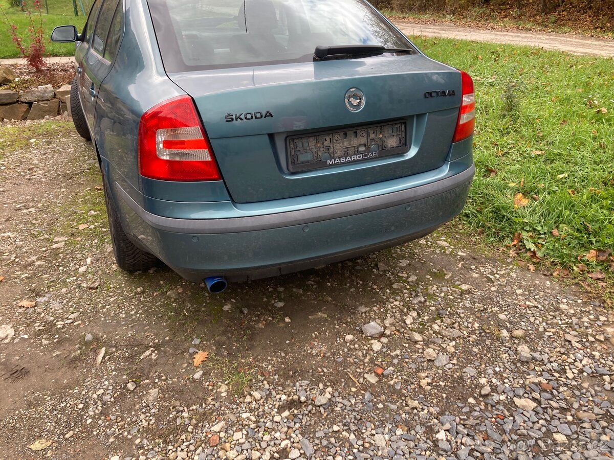 Prodám náhradní Škoda Octavií 2 1.6 BSE - 3