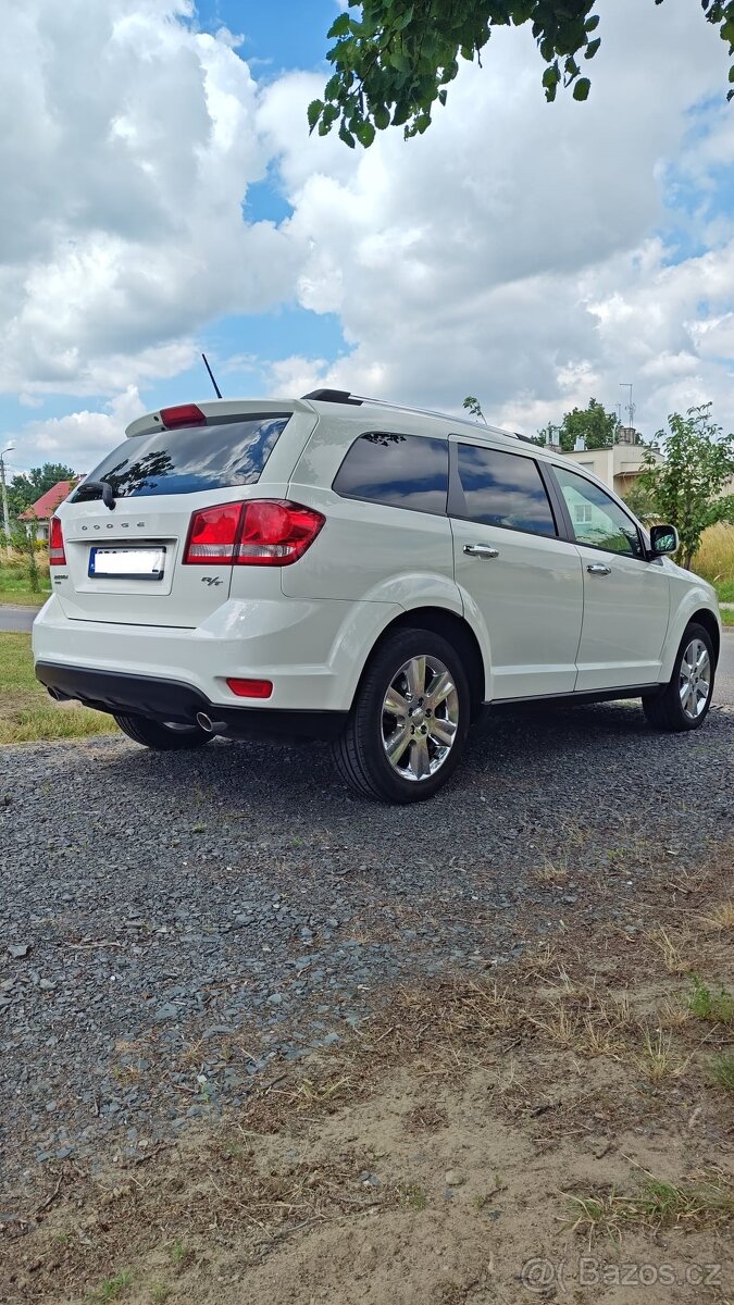 Dodge Journey 3.6 V6 R/T 4x4 - 3