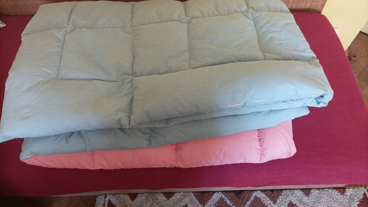 Prodám 2 péřové prošívané deky - 3