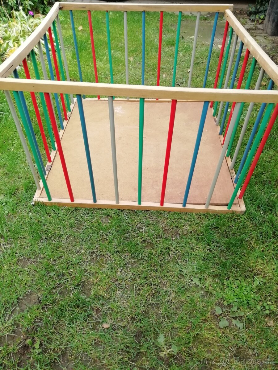 Postýlka a ohrádka s podlahou - 3