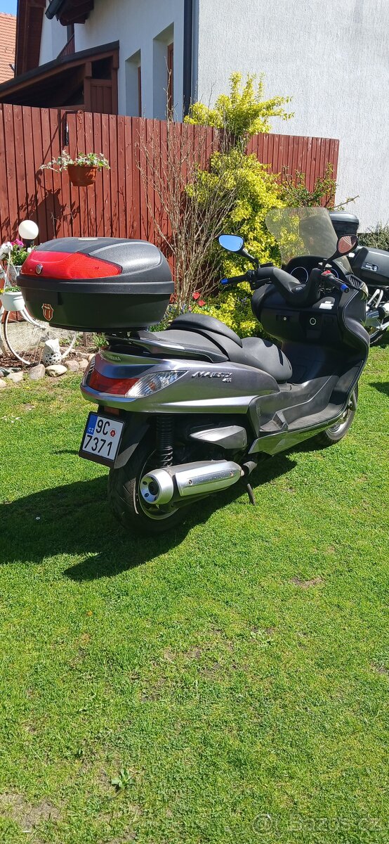 Yamaha Majestátní 400 - 3