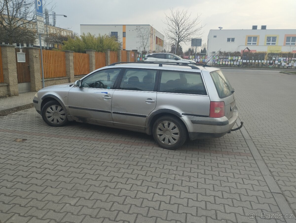 VW Passat 1,9 TDI combi - 3