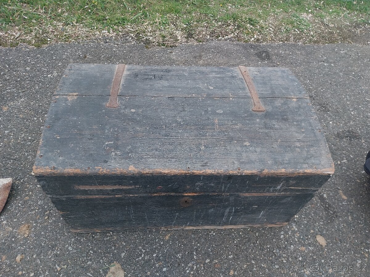 Dřevěná truhla - 3