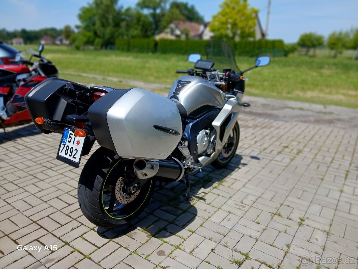 Yamaha Fazer FZ1 GT - 3