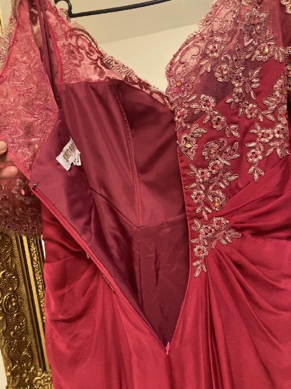 PLESOVÉ SPOLEČENSKÉ ŠATY ZN. KADARO - NOVÉ-VÝPRODEJ - 3