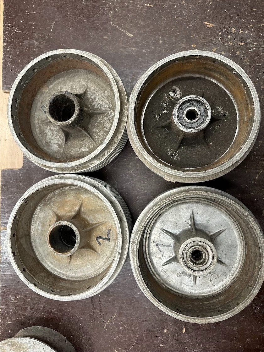 Predám stred kola, brzdový buben JAWA ČZ 175 250 350 - 3