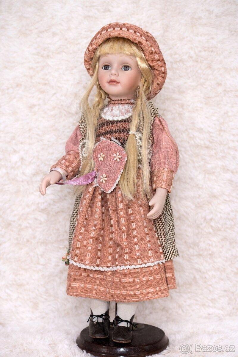 Sada porcelanovych panenek - 3