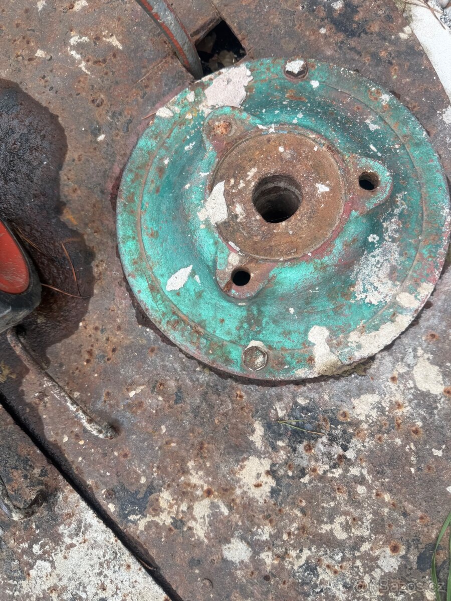 Prodám starou vodní pumpu - 3