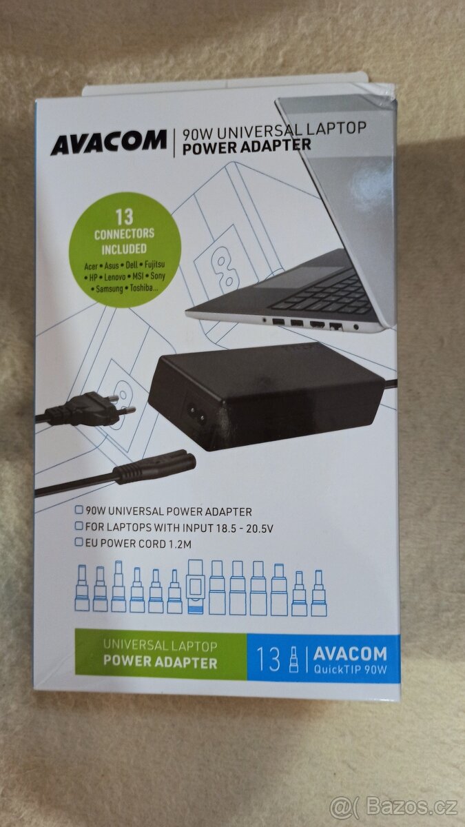 Nabíječka universální - 13 adapterů. - 3