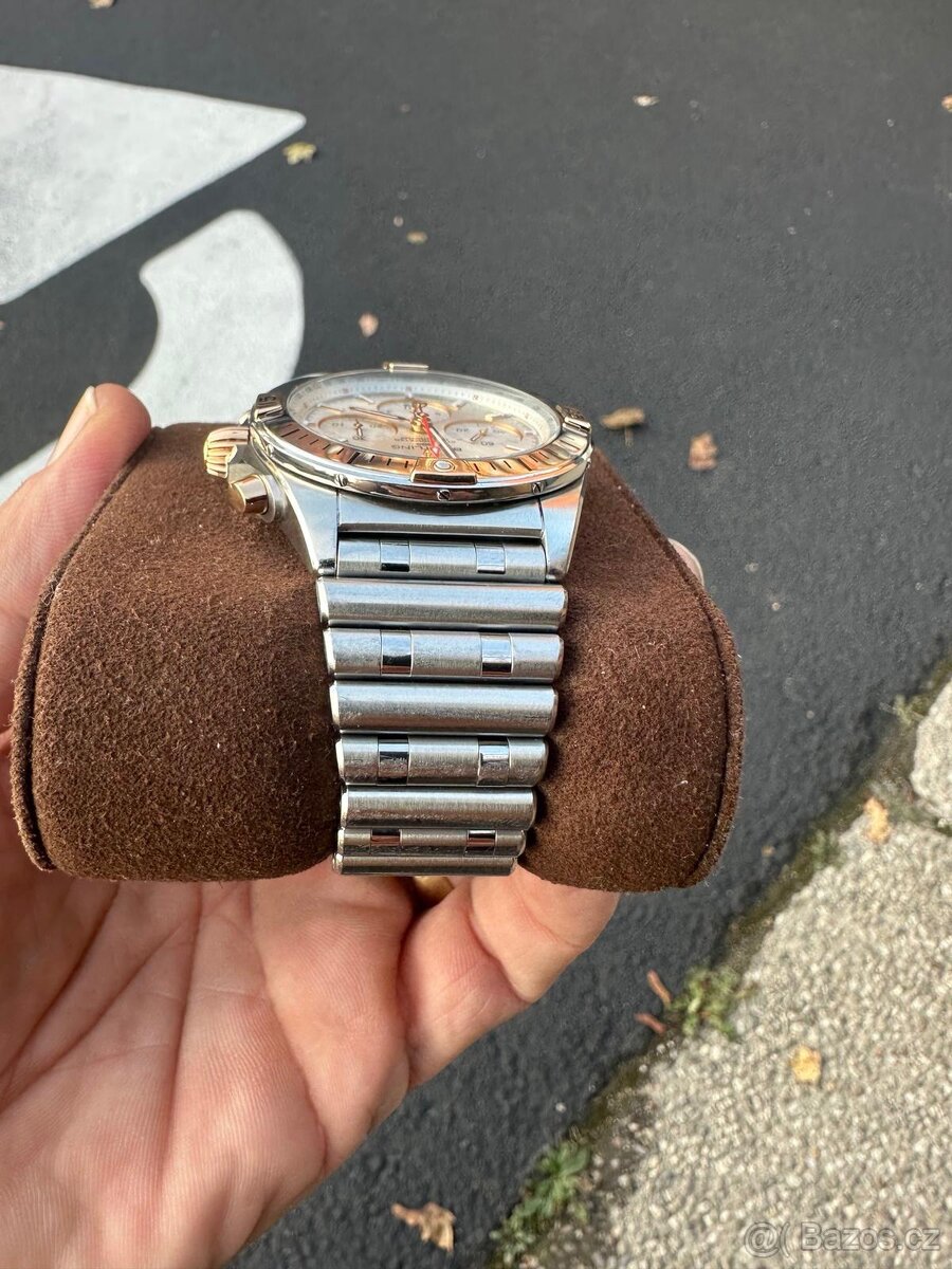 Breitling CHRONOMAT B01 42 - 3