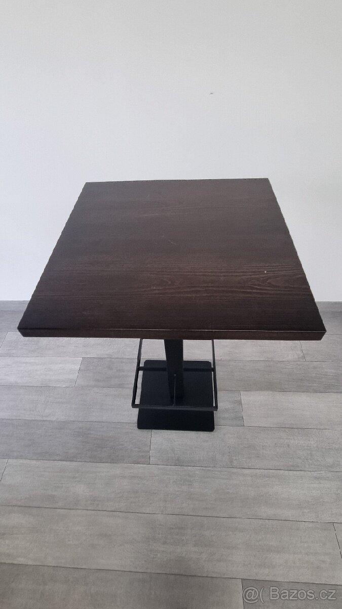 Barový stolek - kovová podnož - 3