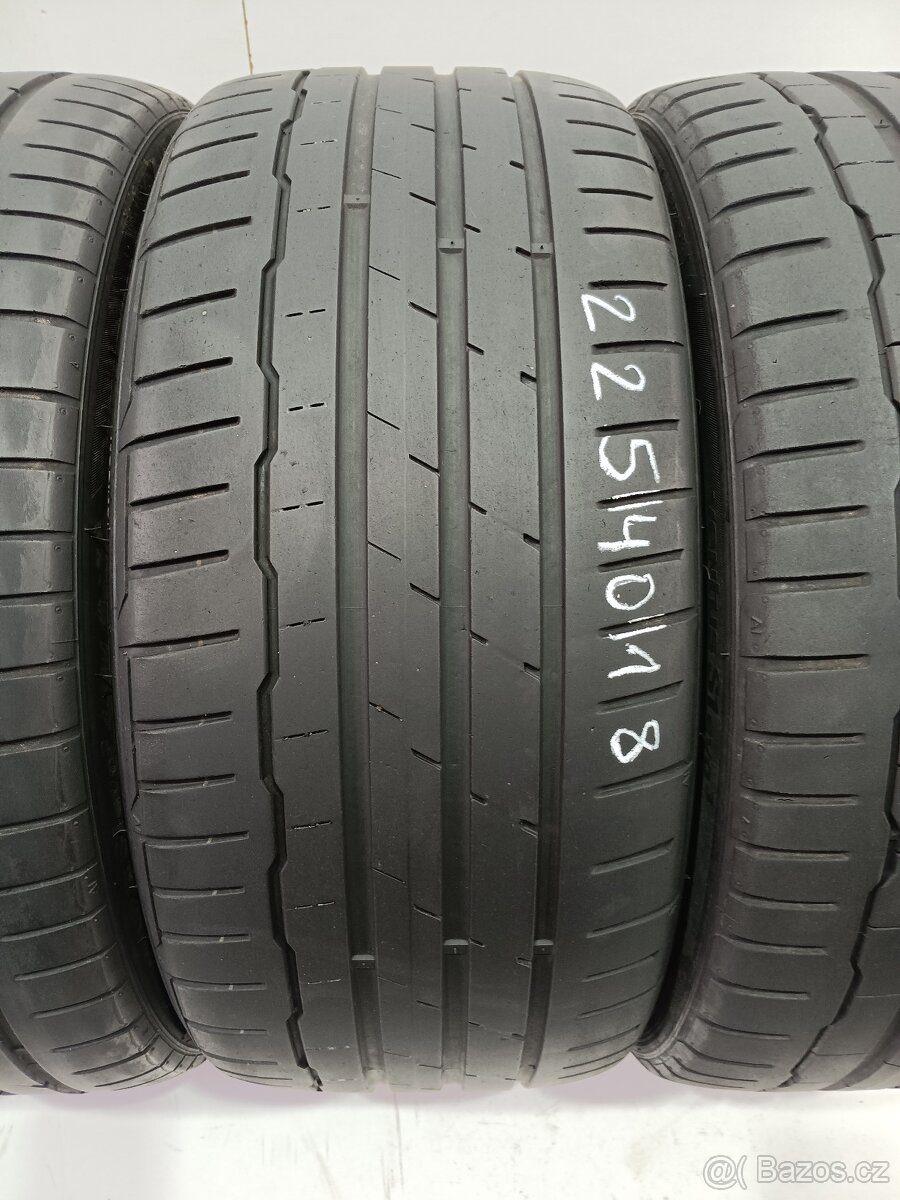 Letní pneu 225/40/18 Hankook - 3