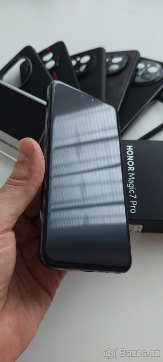 Honor Magic7 Pro Top stav - 3