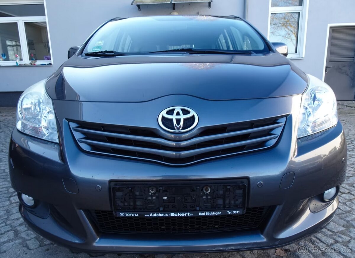 Toyota Verso Edition 1.8i benzín 108kw - 3