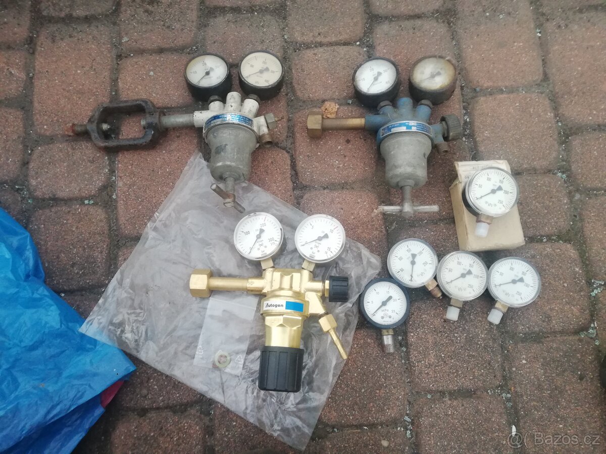 Autogenove horalky, Budiky manometry - 3
