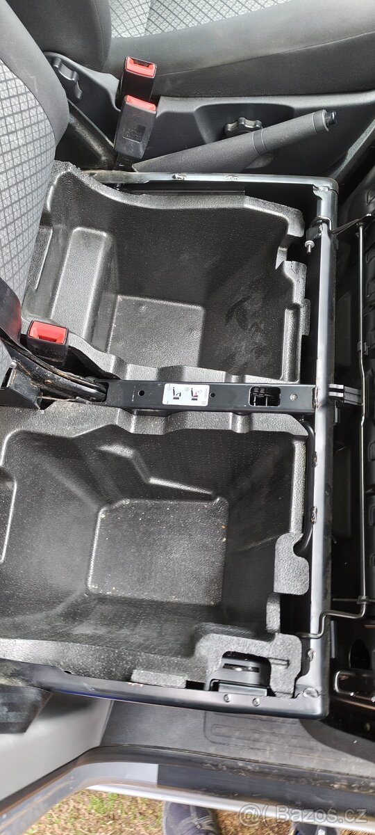 Sedacka T6.1 s trezorem - 3