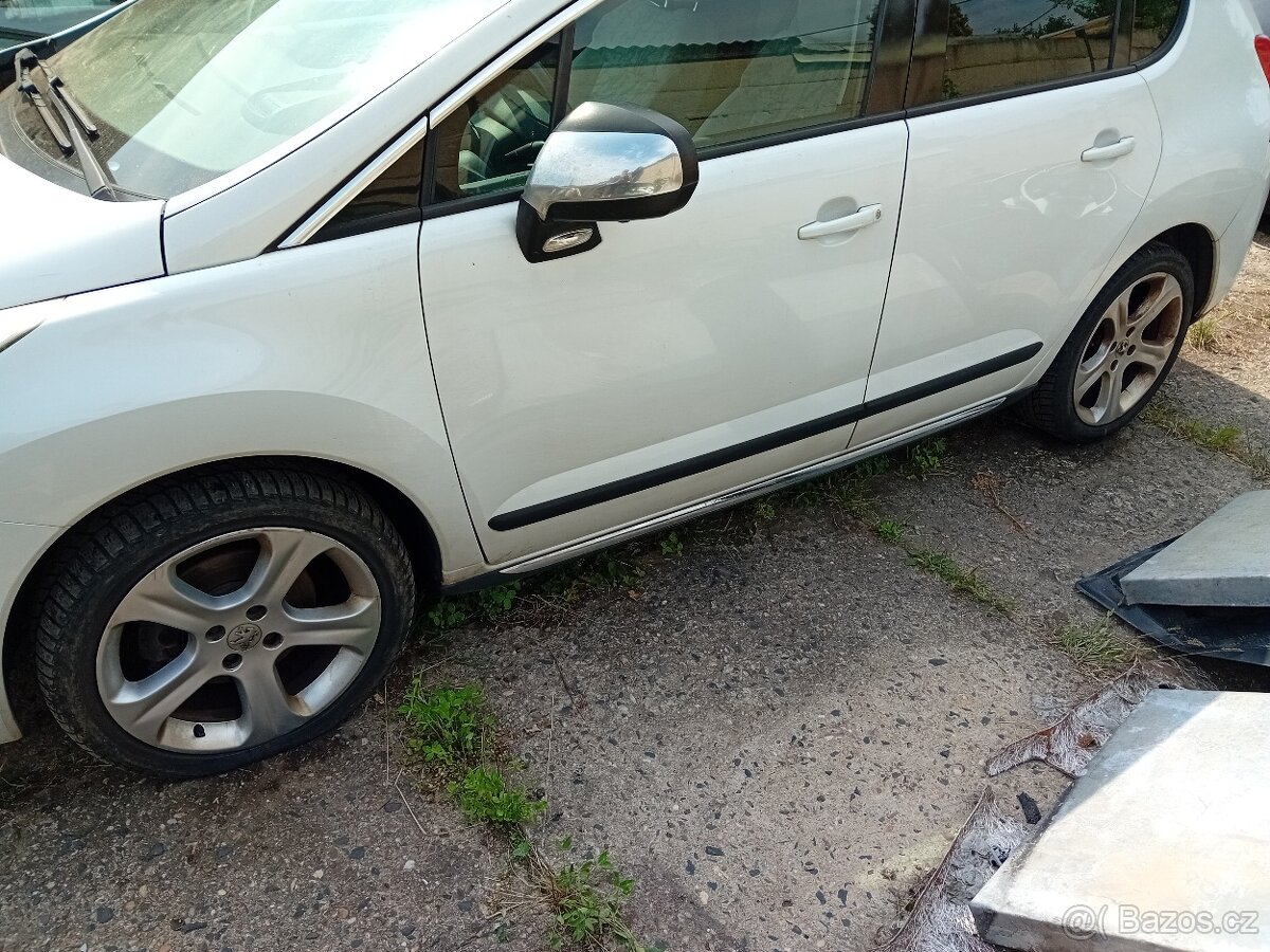 Peugeot 3008 1.6 ( 115 kW - 5FV ) r.v.2010 - 3