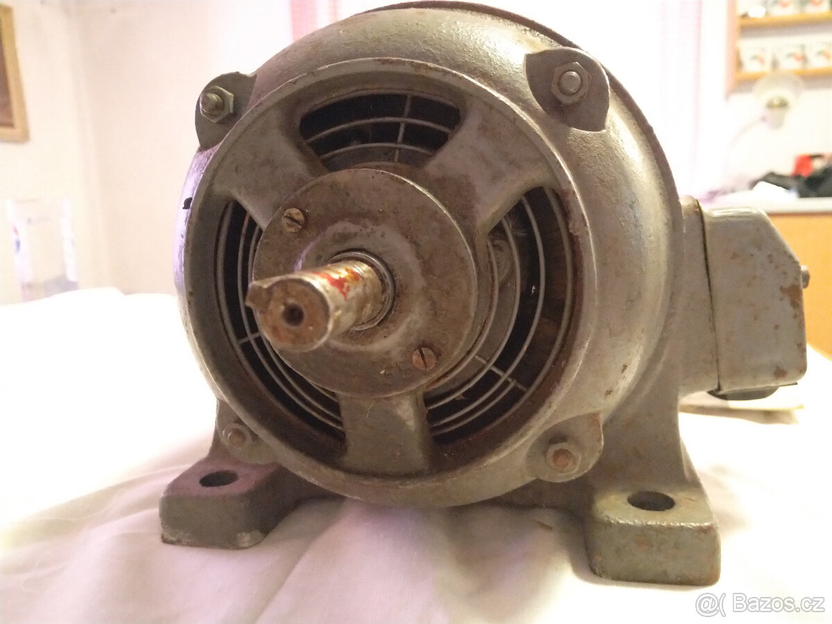 Elektromotor 0,37 KW 1420ot/min - 3