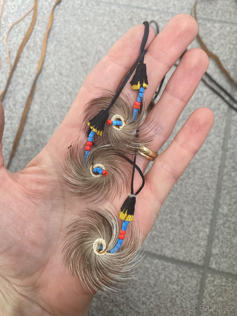 Mix bižuterie, přivedli z kůže, korálů… - 3